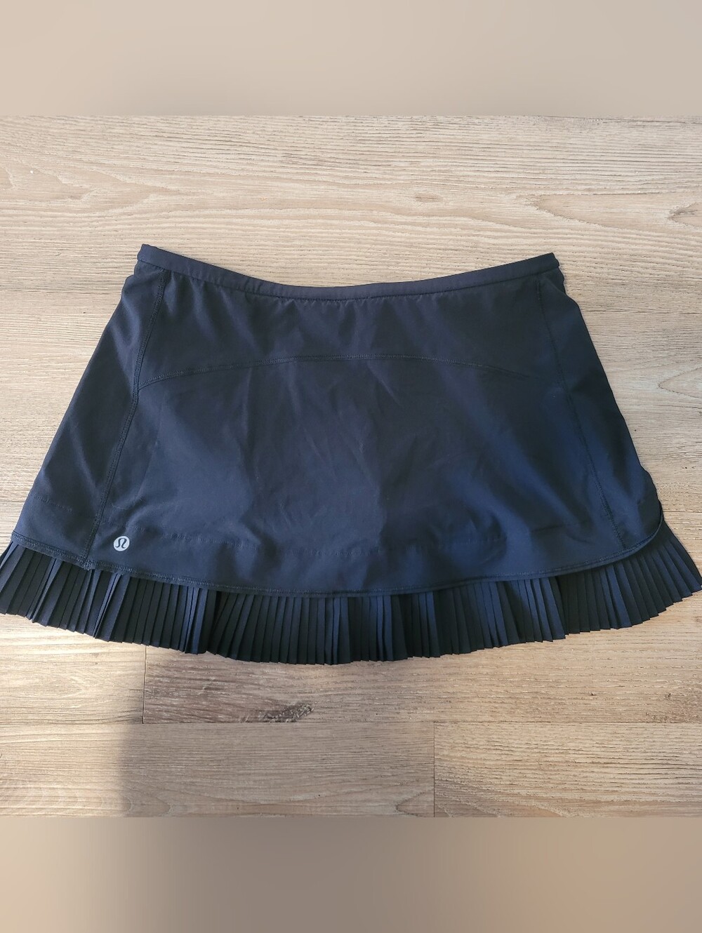 lululemon athletica Black Pleated Hem Athletic Skort Small